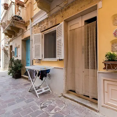 La Casa Di Daisy Apartment Carloforte  Exterior photo